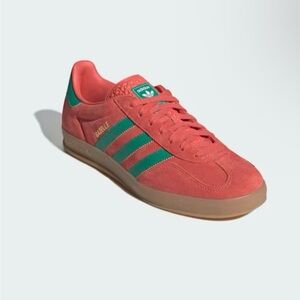 New Adidas Gazelle Coral and Green Sneakers